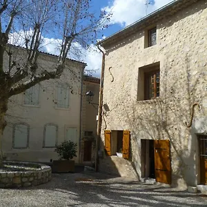 Hébergement de vacances Maison Dans Le Village, Ribiers