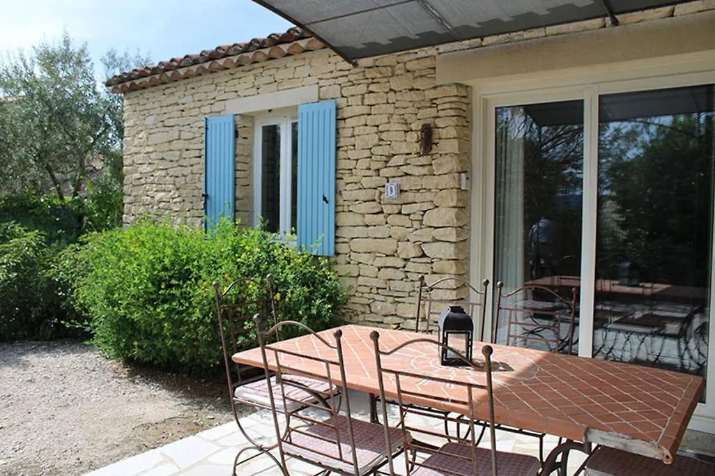 Villa Bastidon avec piscine Gordes Lubéron Hébergement de vacances